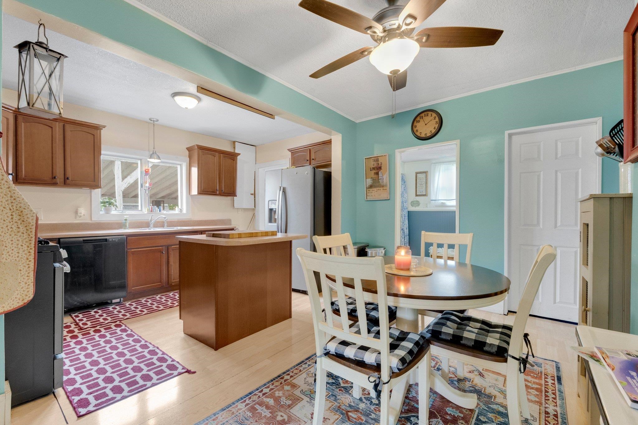1605 E Clark Street Warsaw IN 46580
