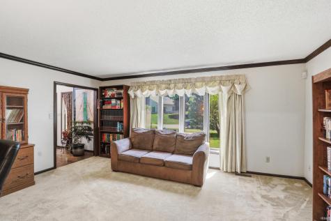 2208 Hearthstone Drive Fort Wayne IN 46804