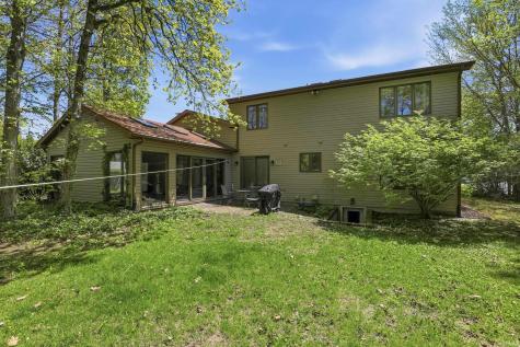 2208 Hearthstone Drive Fort Wayne IN 46804