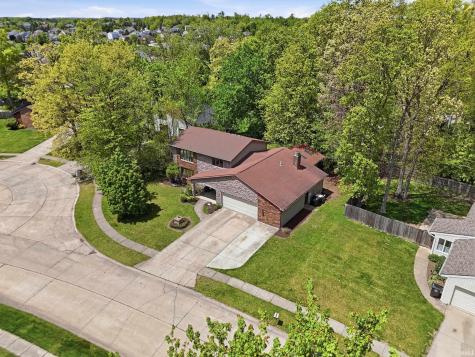 2208 Hearthstone Drive Fort Wayne IN 46804