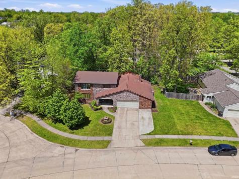2208 Hearthstone Drive Fort Wayne IN 46804