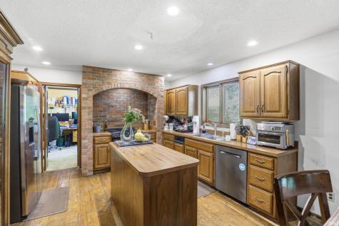 2208 Hearthstone Drive Fort Wayne IN 46804