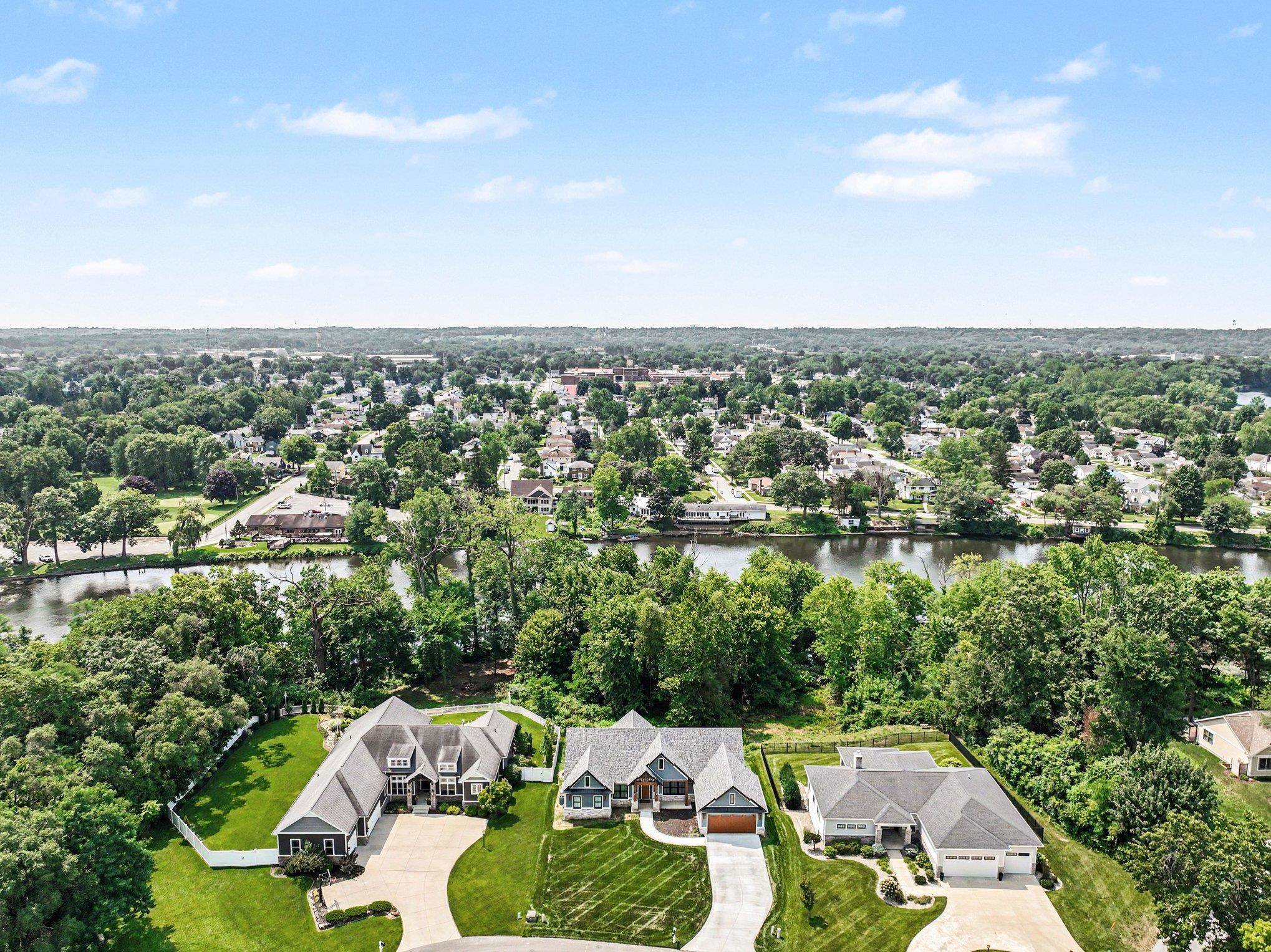 1107 Trossicks Trail Mishawaka IN 46545