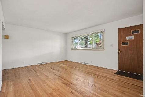 19401 Haviland Drive South Bend IN 46637