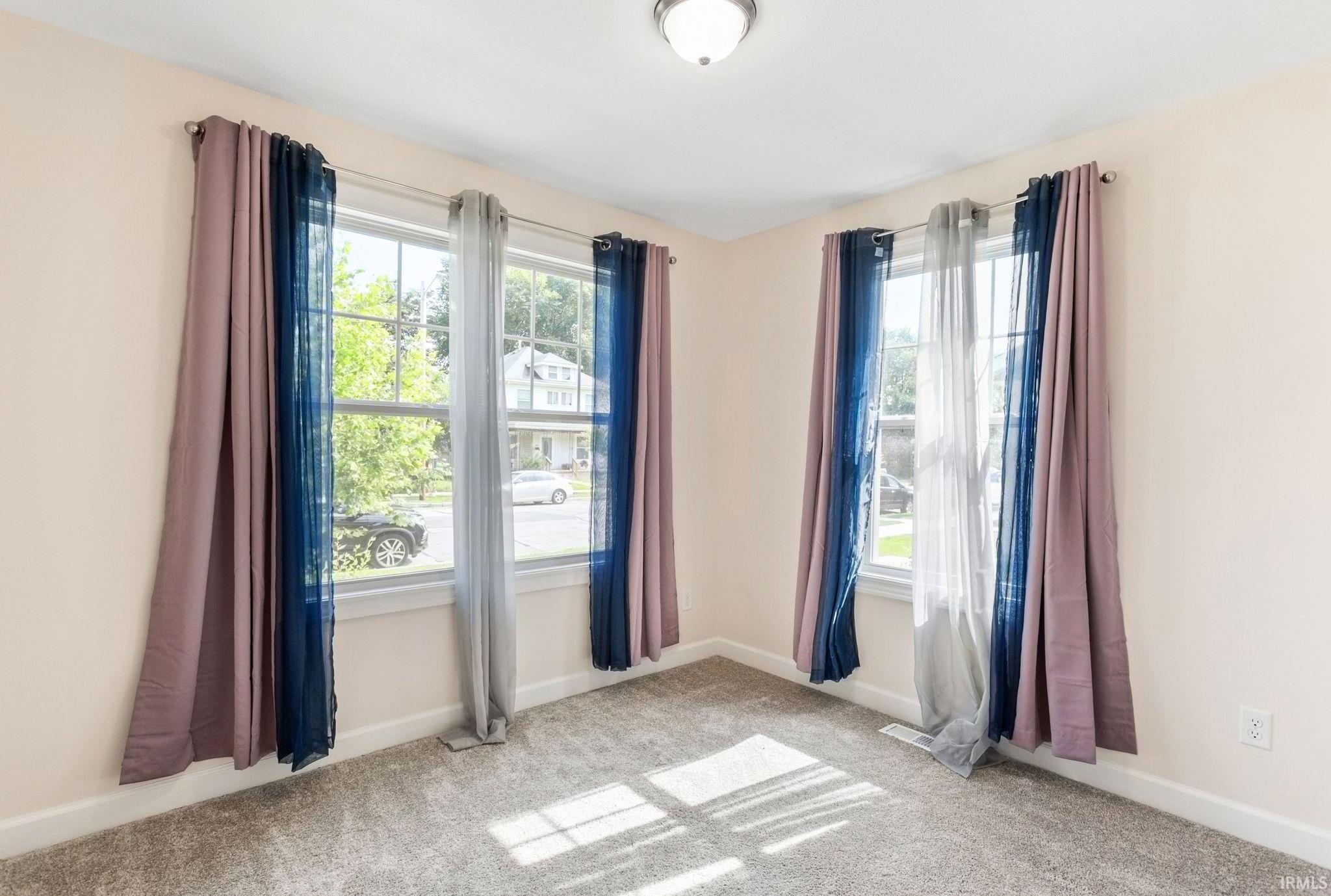 212 E Dubail Avenue South Bend IN 46613