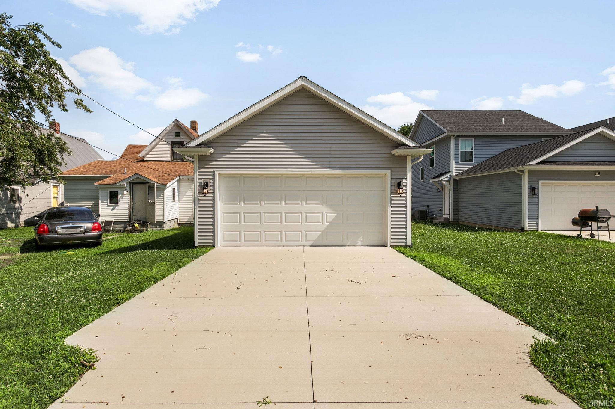 212 E Dubail Avenue South Bend IN 46613