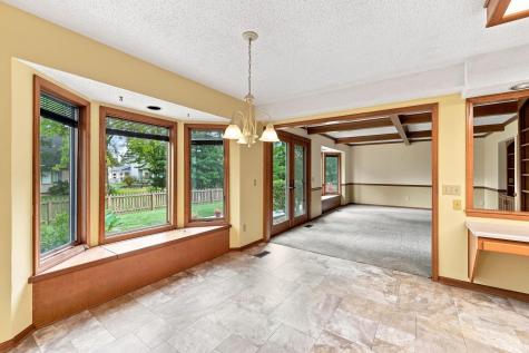 1516 Benham Drive Fort Wayne IN 46815