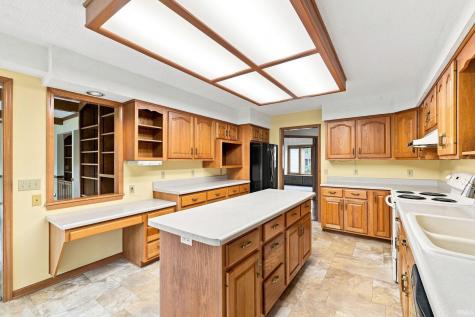1516 Benham Drive Fort Wayne IN 46815