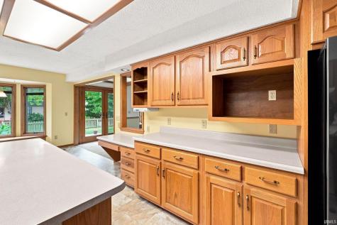 1516 Benham Drive Fort Wayne IN 46815