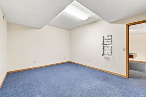 1516 Benham Drive Fort Wayne IN 46815