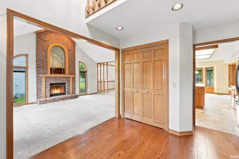 1516 Benham Drive Fort Wayne IN 46815