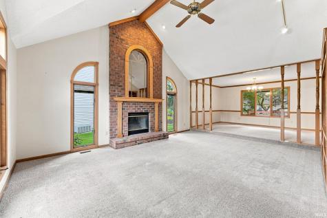 1516 Benham Drive Fort Wayne IN 46815