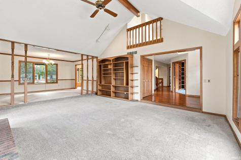 1516 Benham Drive Fort Wayne IN 46815