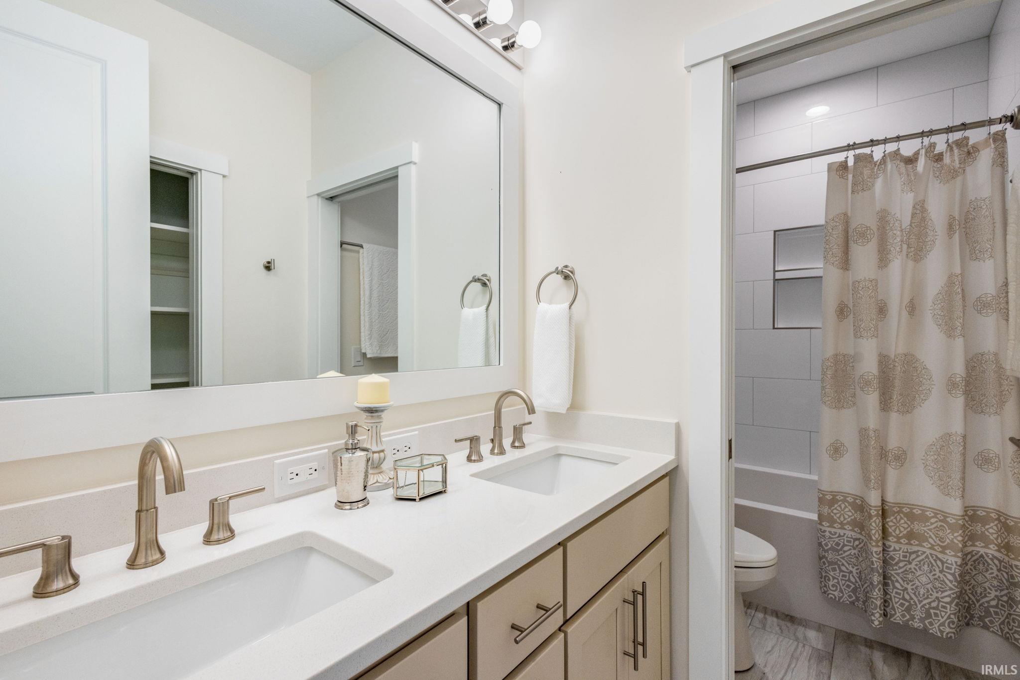 11270 Albany Ridge Drive Osceola IN 46561