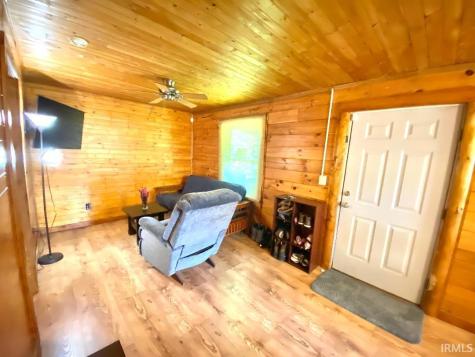 1757 S Walnut Grove Road Bloomfield IN 47424