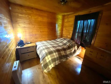1757 S Walnut Grove Road Bloomfield IN 47424