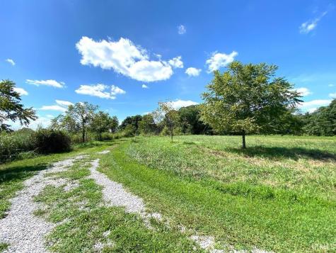 1757 S Walnut Grove Road Bloomfield IN 47424