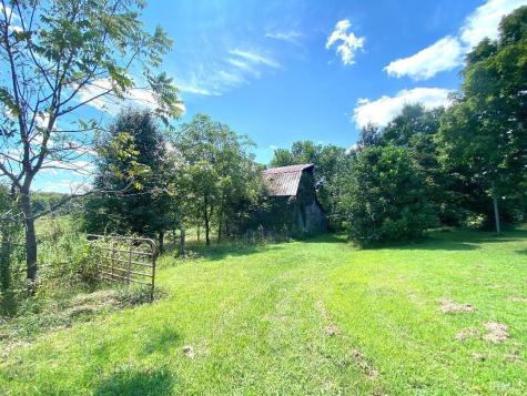 1757 S Walnut Grove Road Bloomfield IN 47424