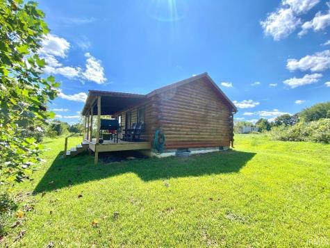 1757 S Walnut Grove Road Bloomfield IN 47424