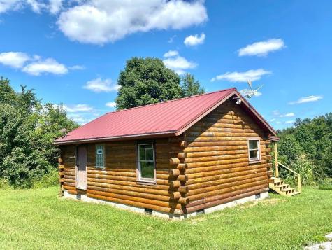 1757 S Walnut Grove Road Bloomfield IN 47424