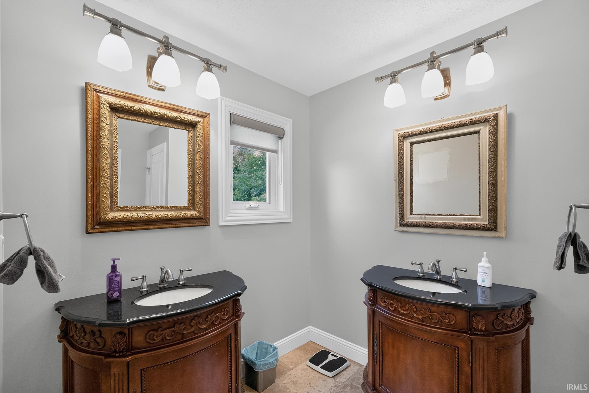 54725 County Road 33 Middlebury IN 46540