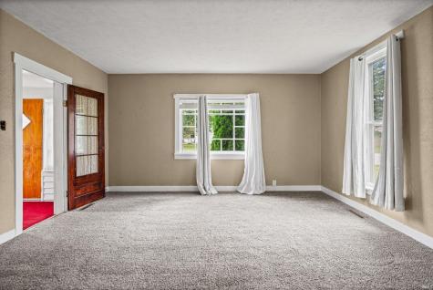 107 W Midway Street Colfax IN 46035