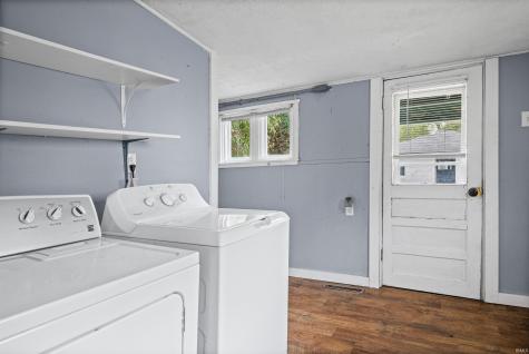 107 W Midway Street Colfax IN 46035