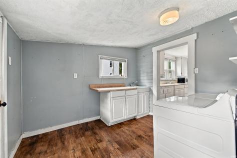 107 W Midway Street Colfax IN 46035