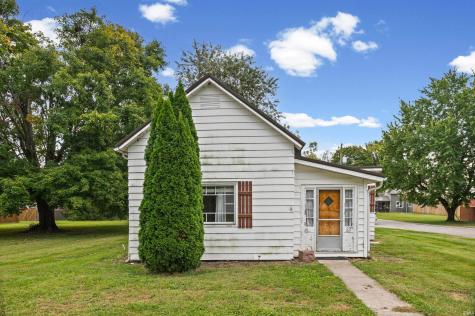 107 W Midway Street Colfax IN 46035