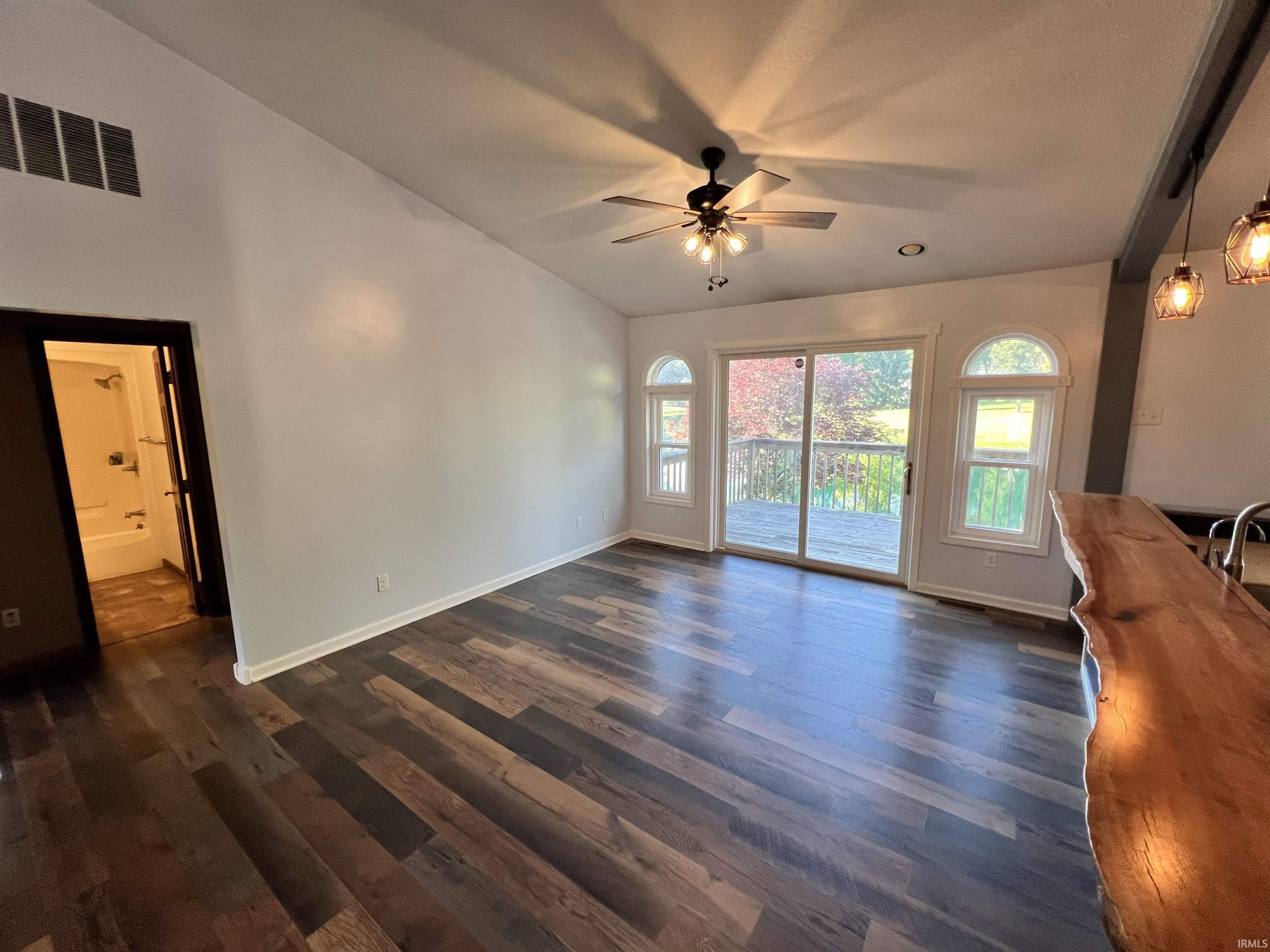 223 E Deerwood Court Warsaw IN 46582