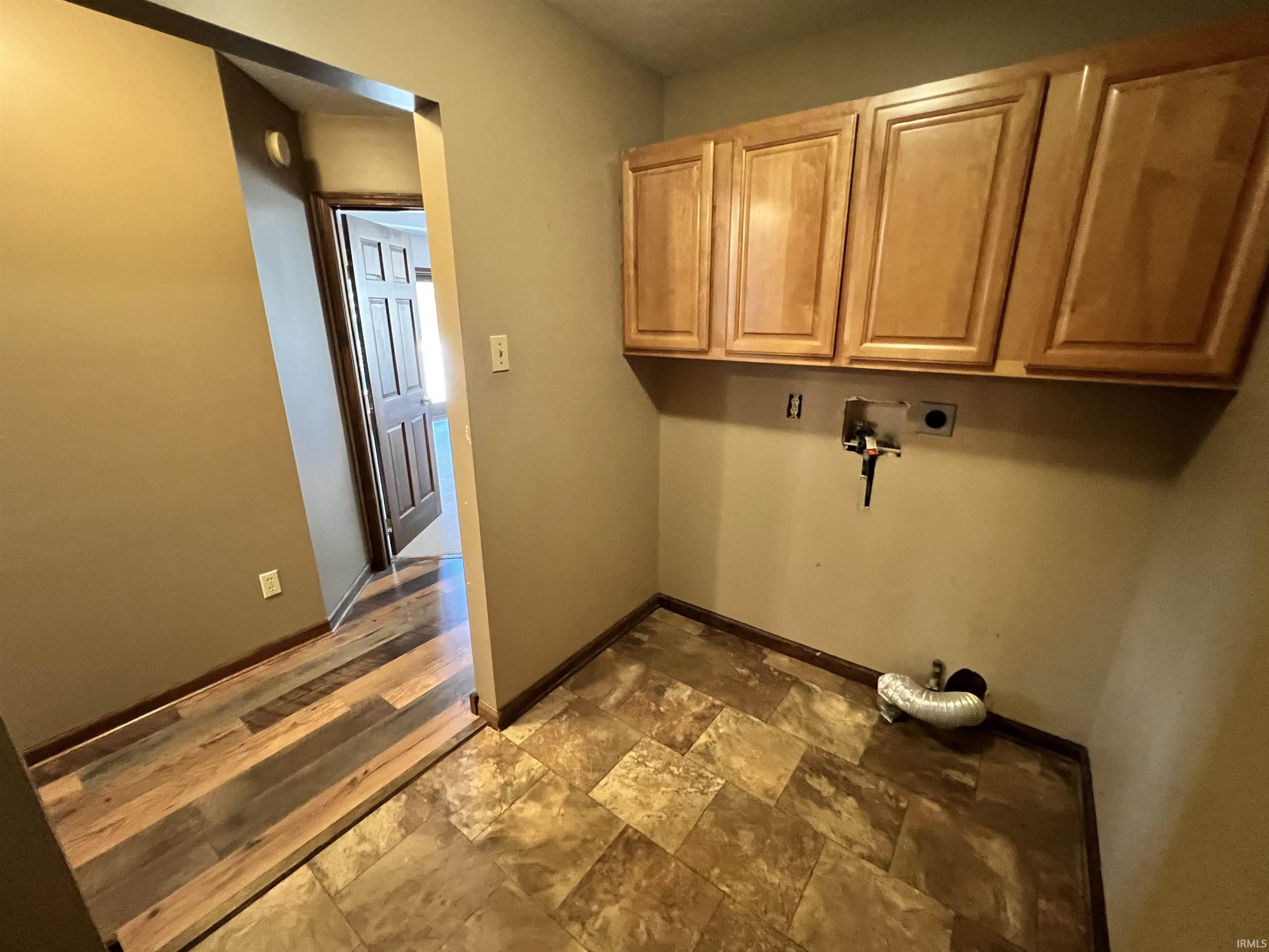 223 E Deerwood Court Warsaw IN 46582