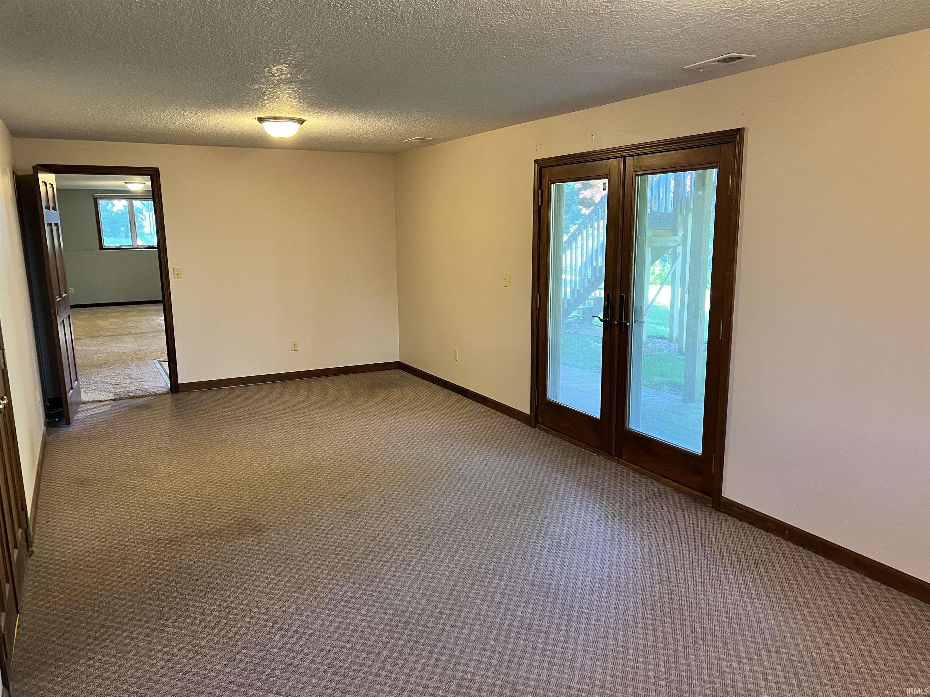 223 E Deerwood Court Warsaw IN 46582