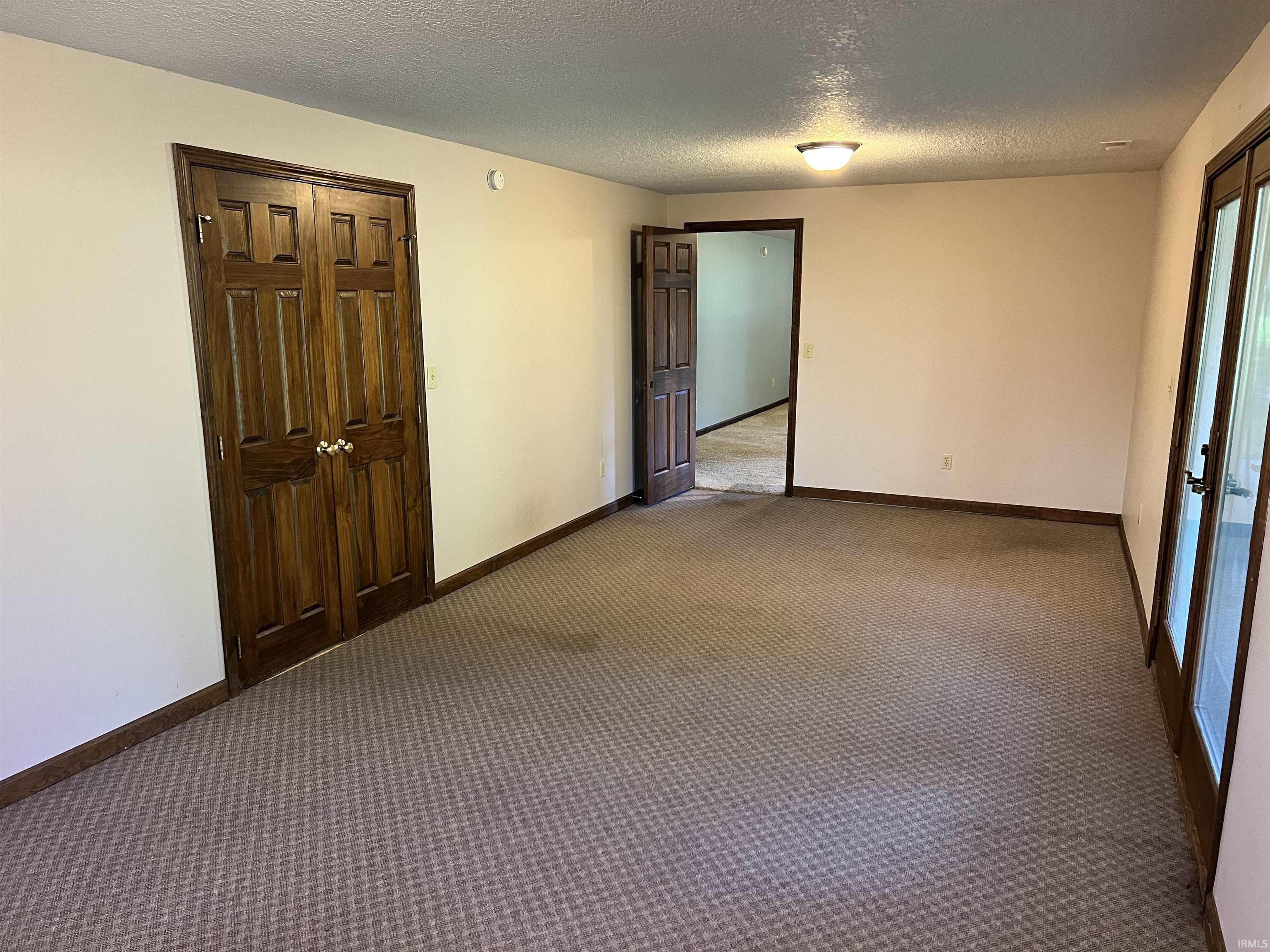 223 E Deerwood Court Warsaw IN 46582