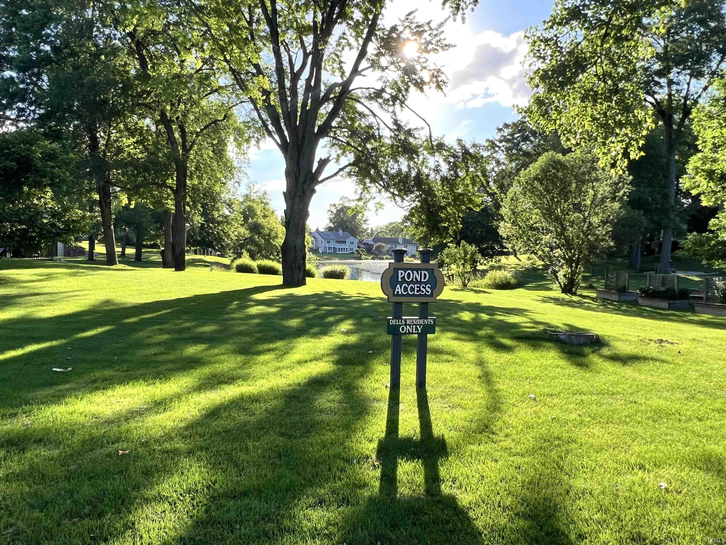 223 E Deerwood Court Warsaw IN 46582