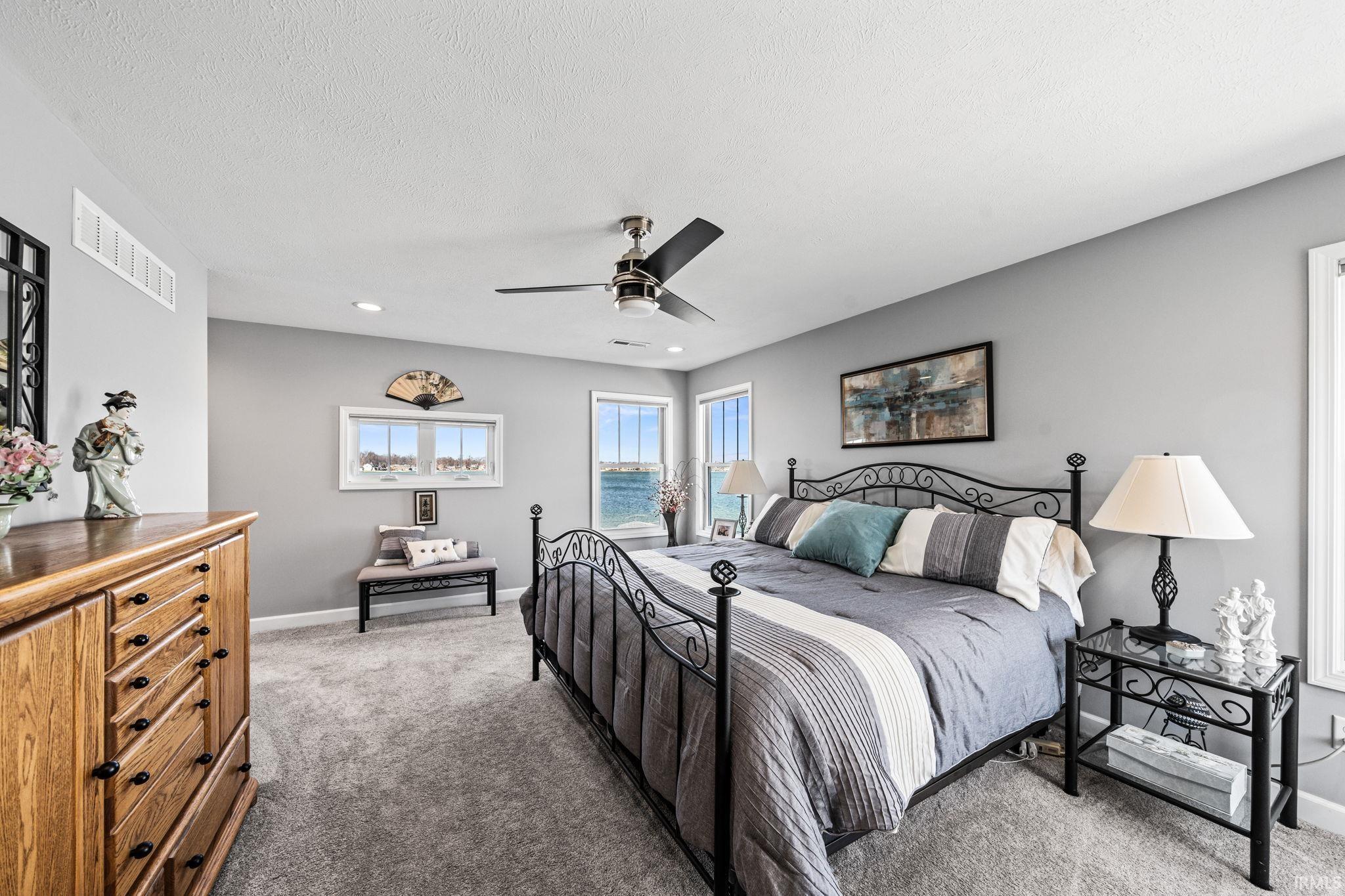 25983 Lake Drive Elkhart IN 46514