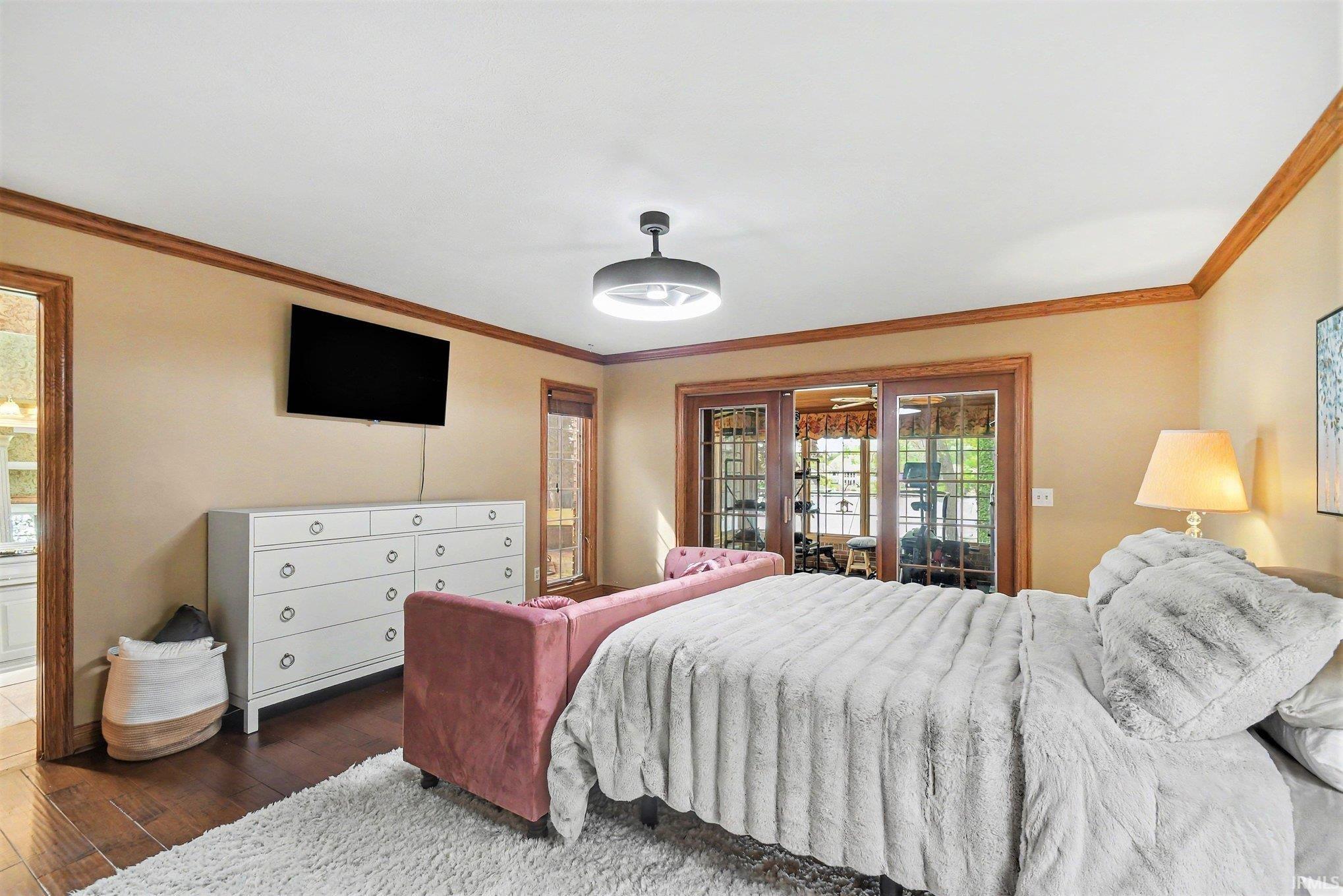 54940 Woodhold Court Elkhart IN 46516