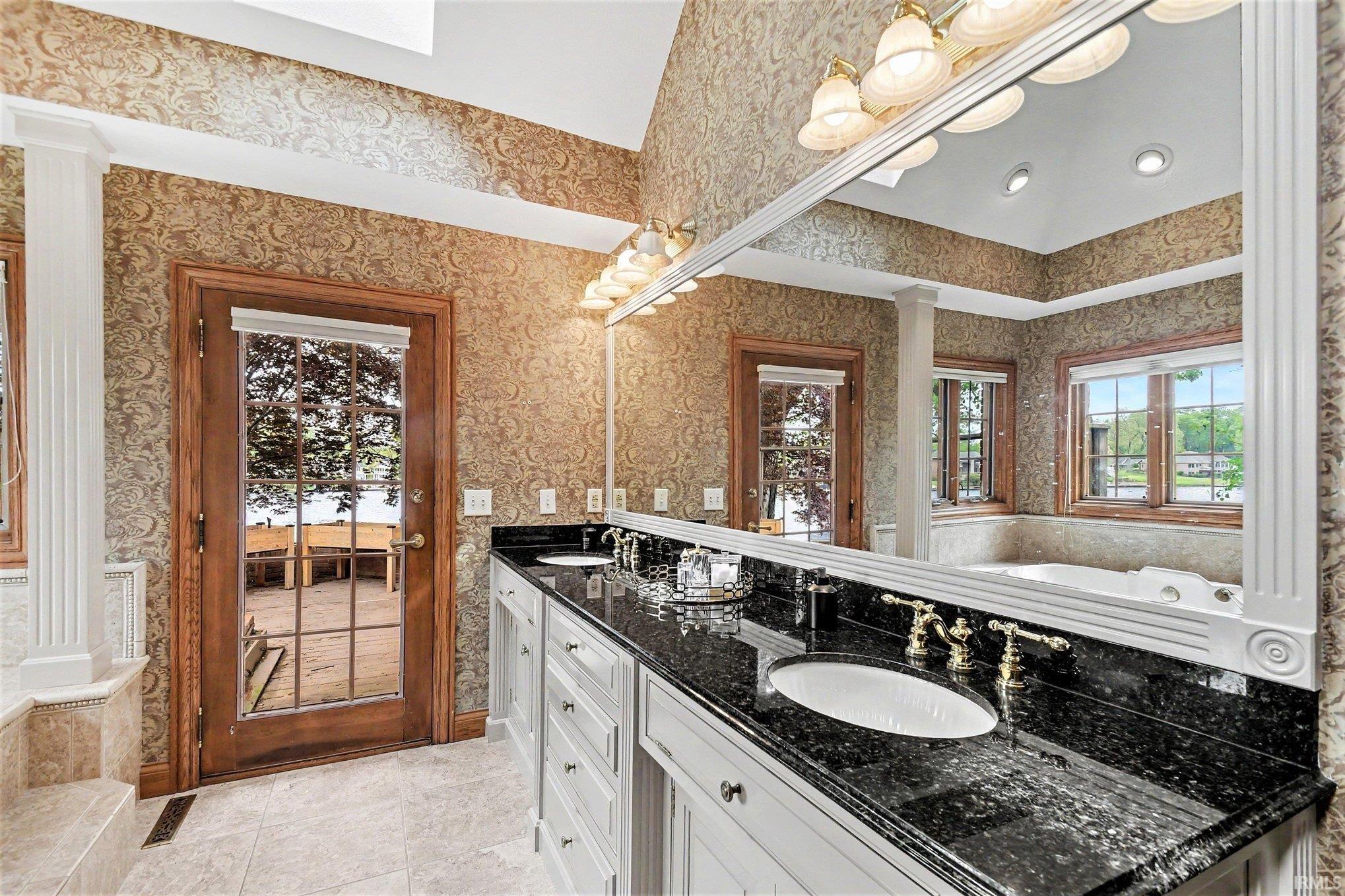 54940 Woodhold Court Elkhart IN 46516