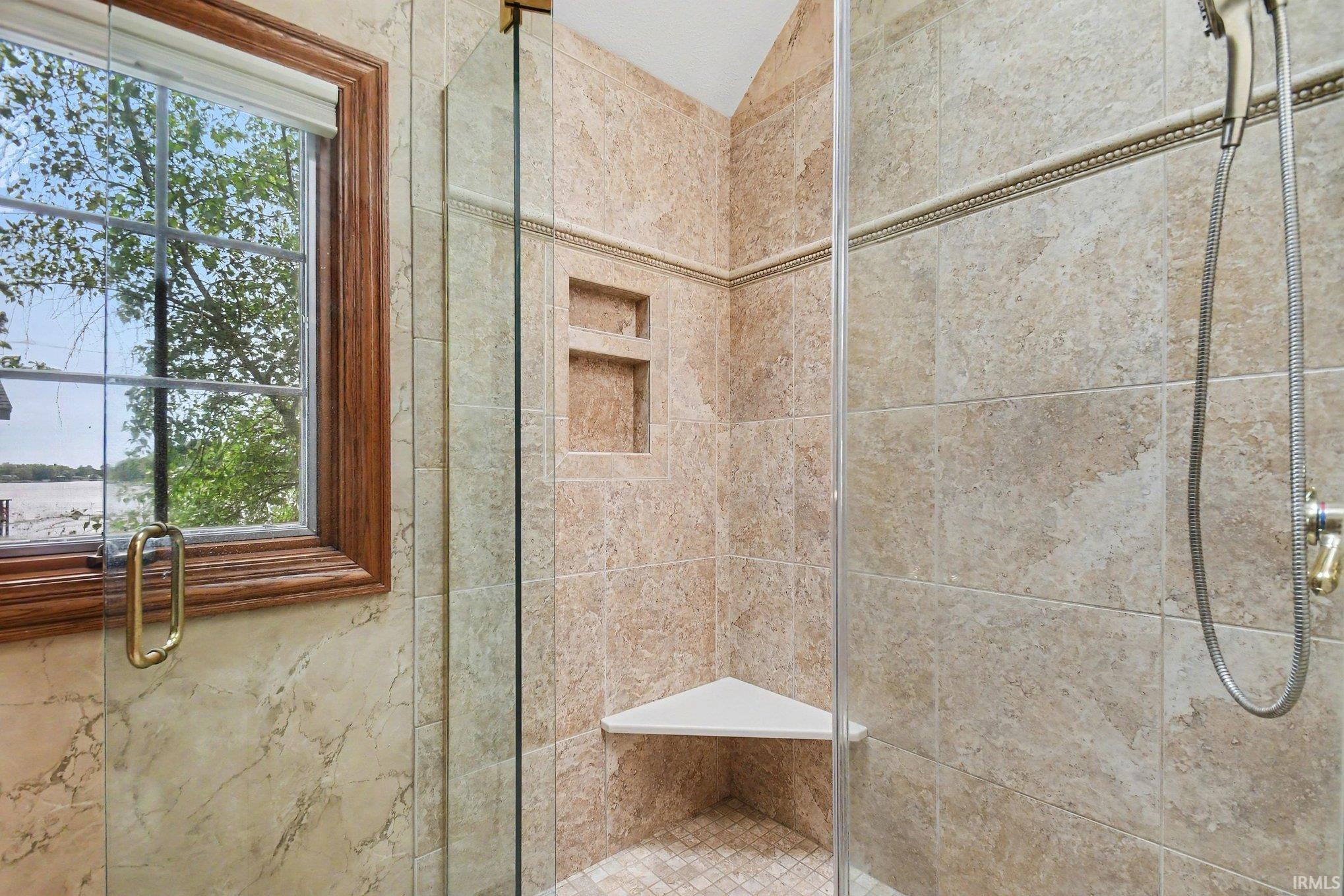54940 Woodhold Court Elkhart IN 46516