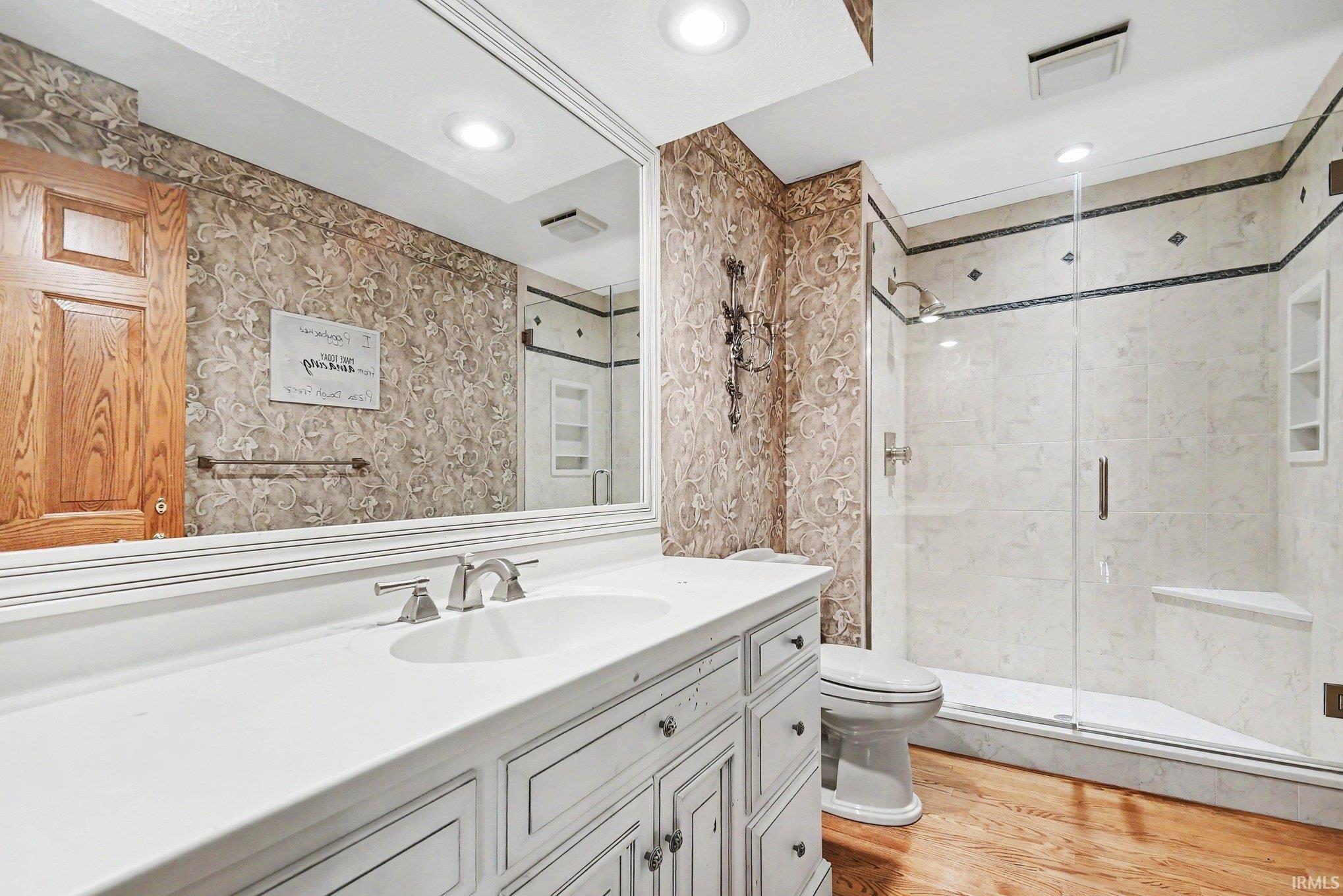 54940 Woodhold Court Elkhart IN 46516