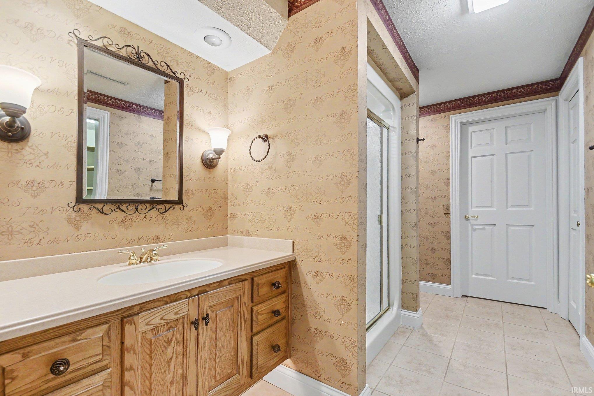 54940 Woodhold Court Elkhart IN 46516
