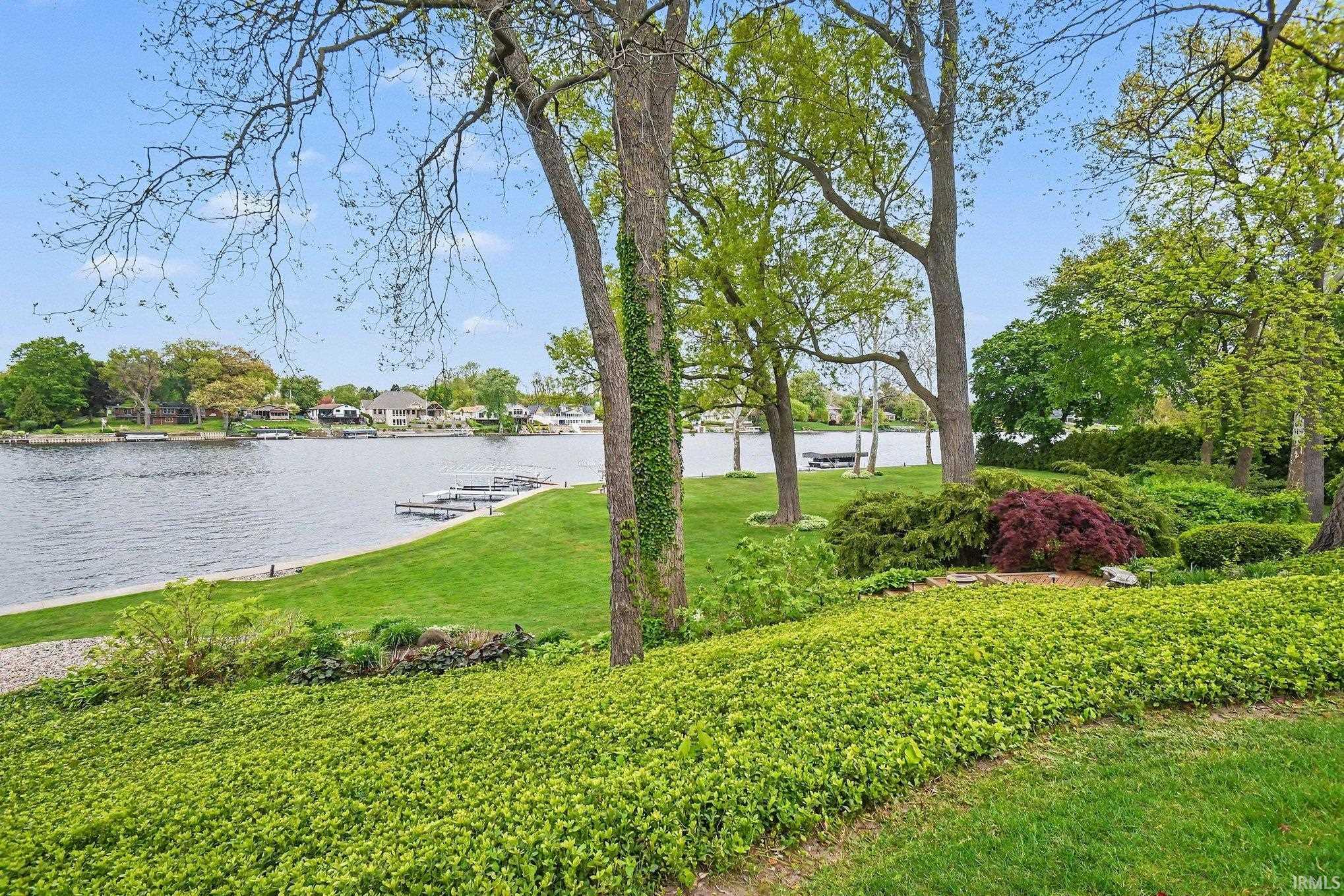 54940 Woodhold Court Elkhart IN 46516