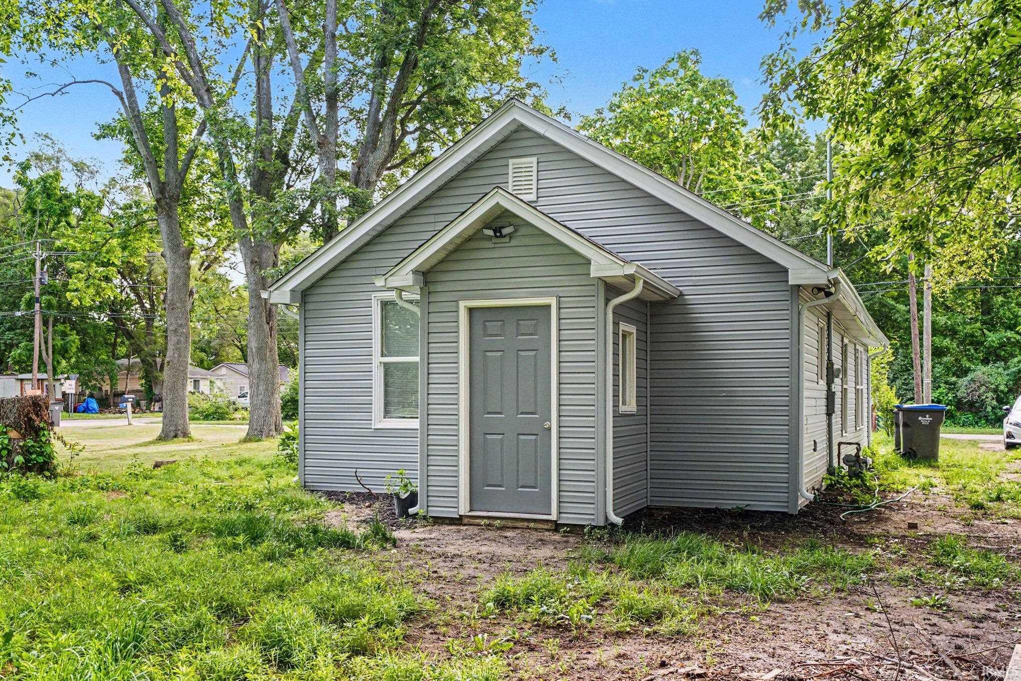 56527 Shore Avenue Elkhart IN 46516