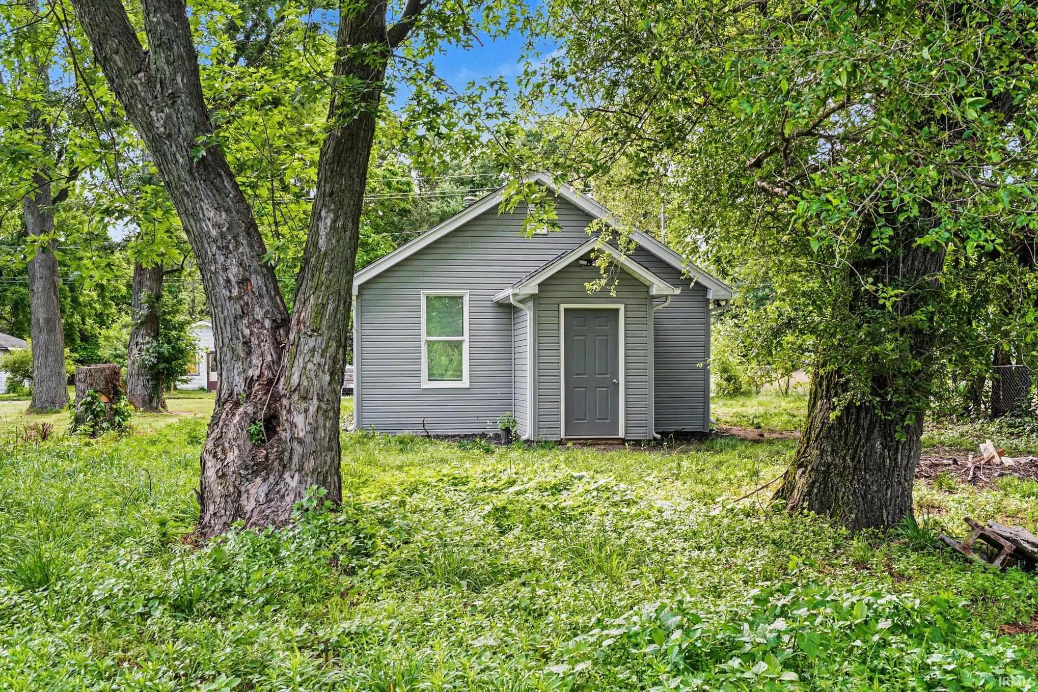 56527 Shore Avenue Elkhart IN 46516