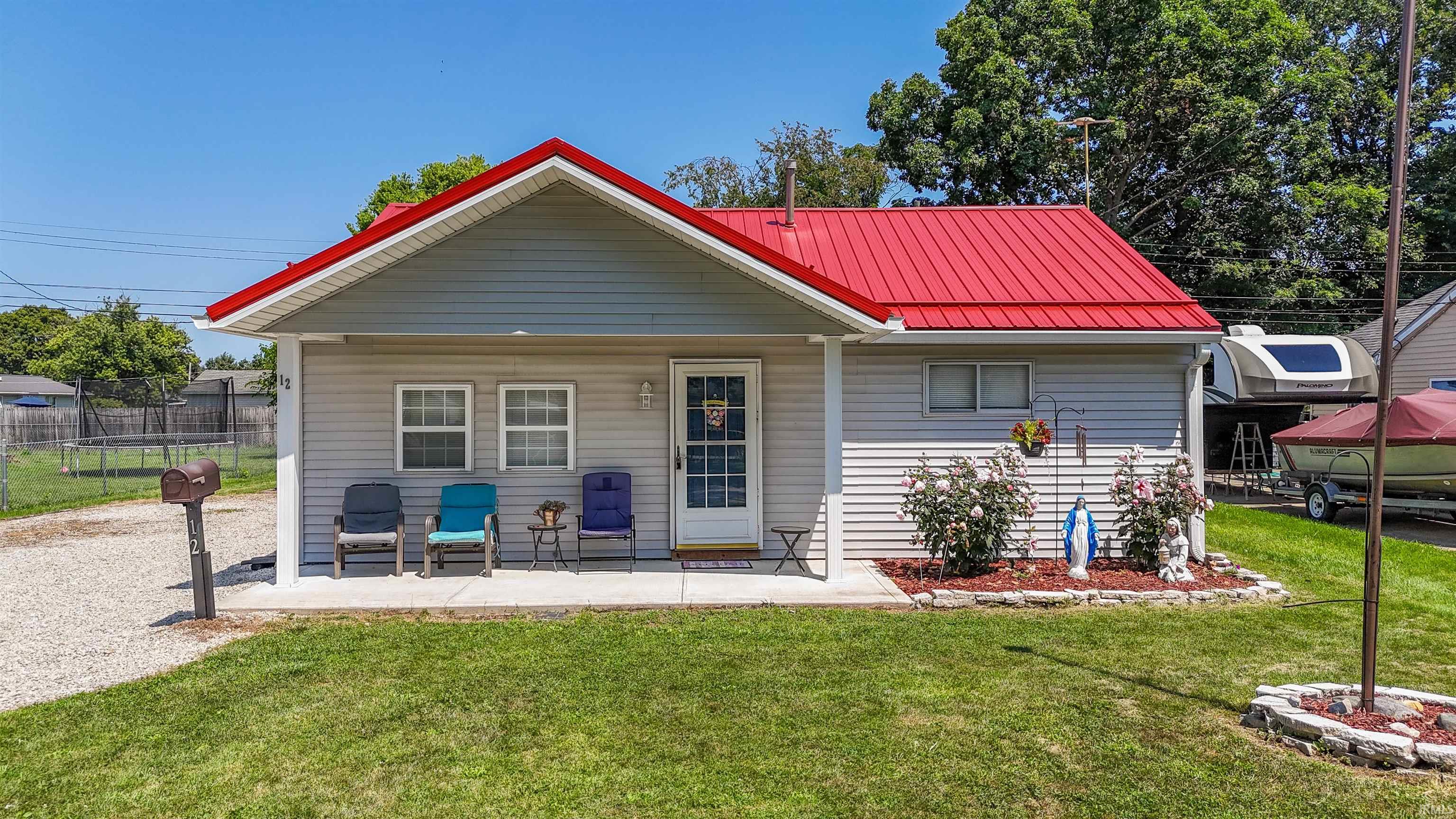 12 E Sunnydale Drive Huntington IN 46750