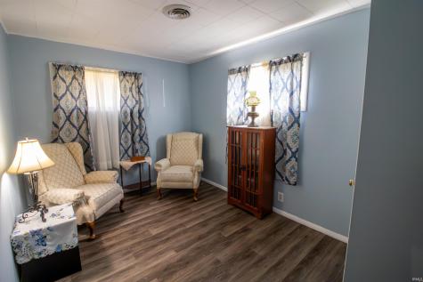 12 E Sunnydale Drive Huntington IN 46750