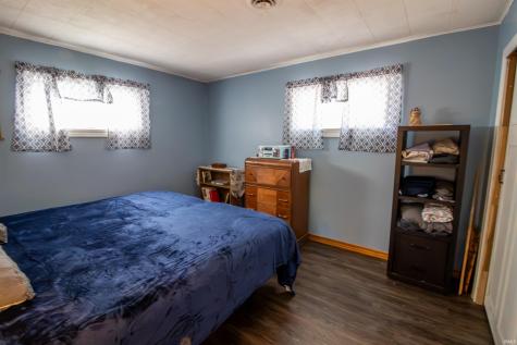 12 E Sunnydale Drive Huntington IN 46750