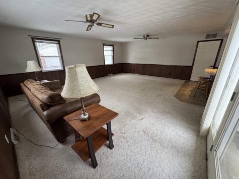 7090 W Crestwood Drive Delphi IN 46923