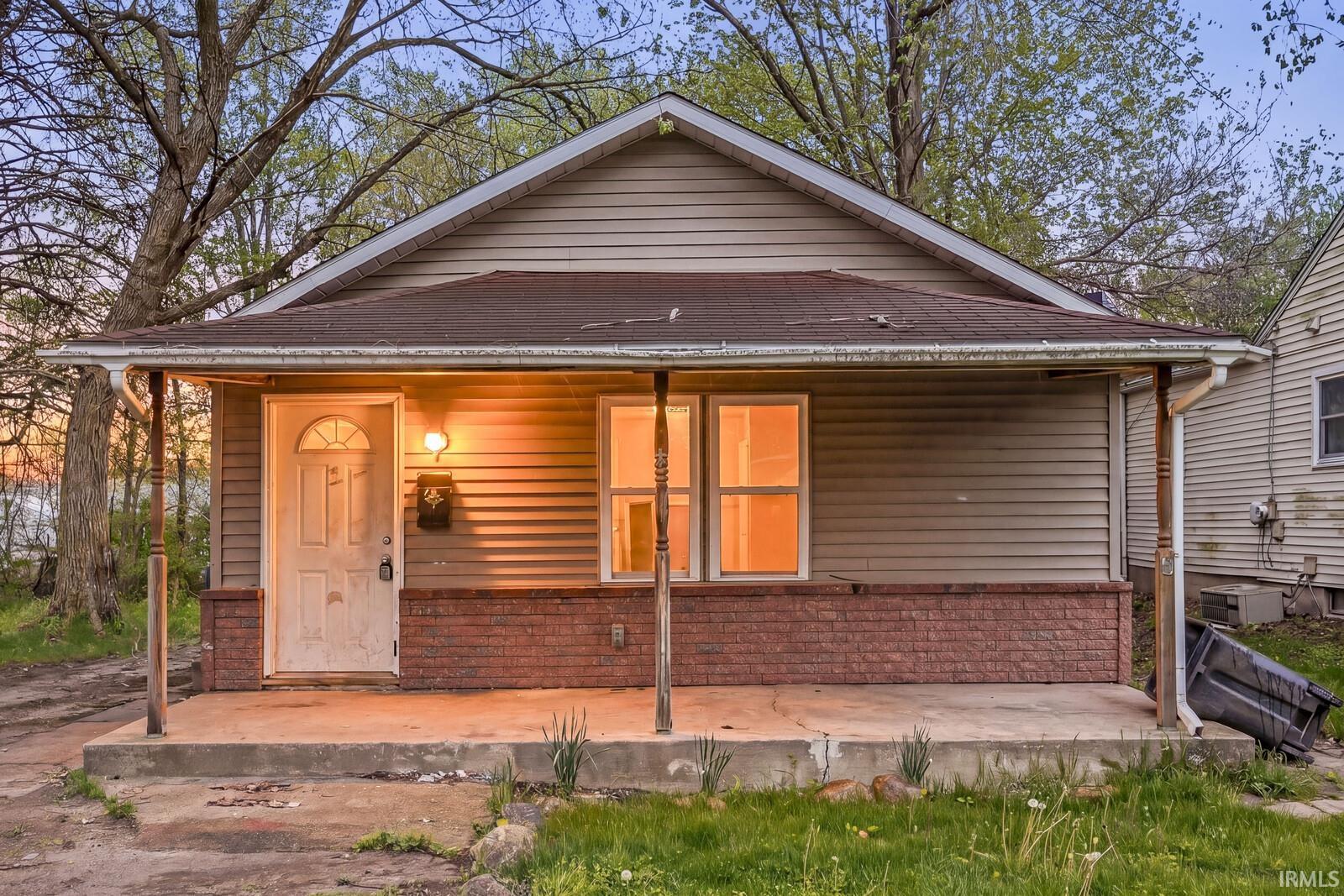 1910 Johnson Street South Bend IN 46628