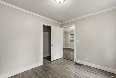 1910 Johnson Street South Bend IN 46628