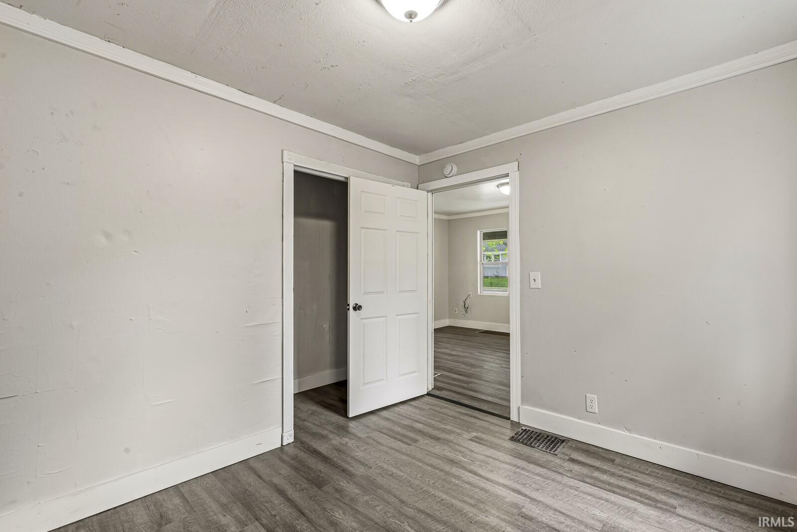 1910 Johnson Street South Bend IN 46628